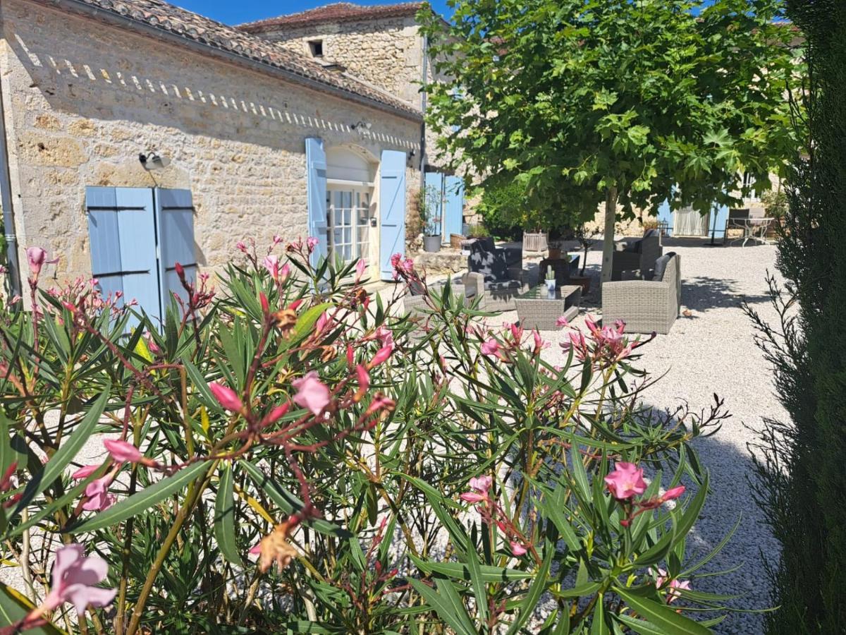 La Nouvelle Vie En Quercy Acomodação com café da manhã Montaigu-de-Quercy Exterior foto